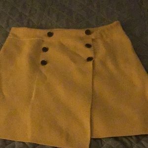 Yellow Ann Taylor Loft skirt. Size S